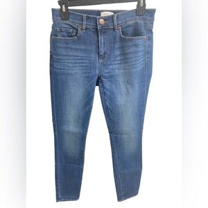 NWOT Loft outlet ladies skinny jeans size 2.‎